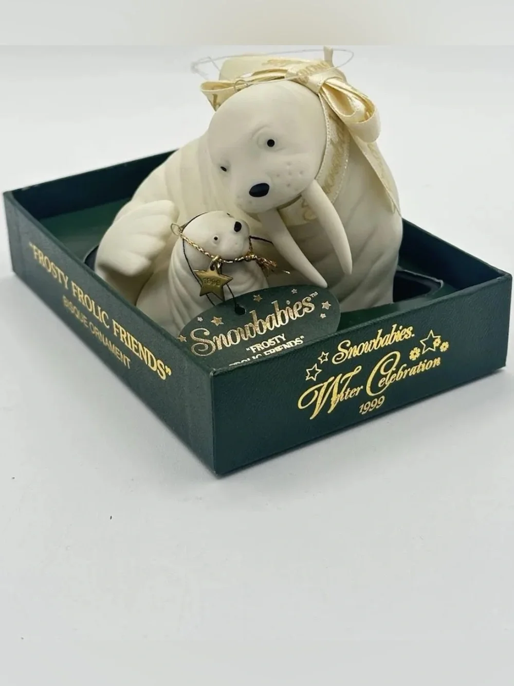 Dept 56 Snowbabies Frosty Frolic Friends Bisque Walrus & Baby Ornament 1999 NIB